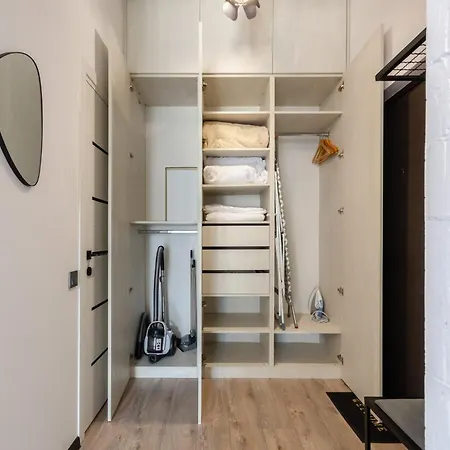 Apartment Petrovdom 12-131b In Rc 